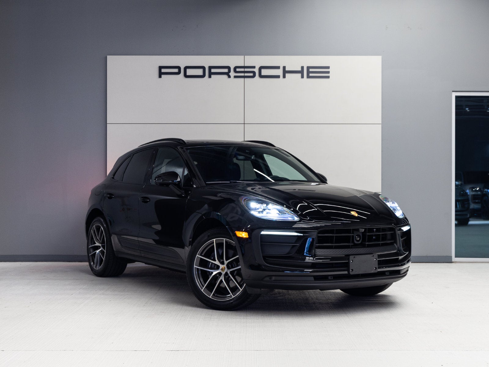 2026 Porsche Macan Macan
