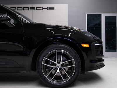 2026 Porsche Macan Macan