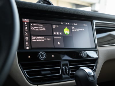 2026 Porsche Macan Macan