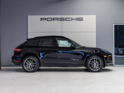 2026 Porsche Macan Macan