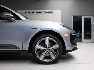 2026 Porsche Macan T
