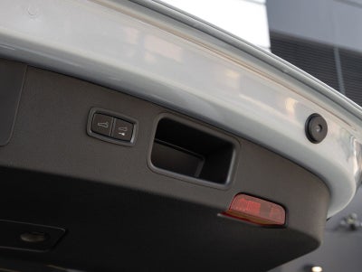 2026 Porsche Macan T
