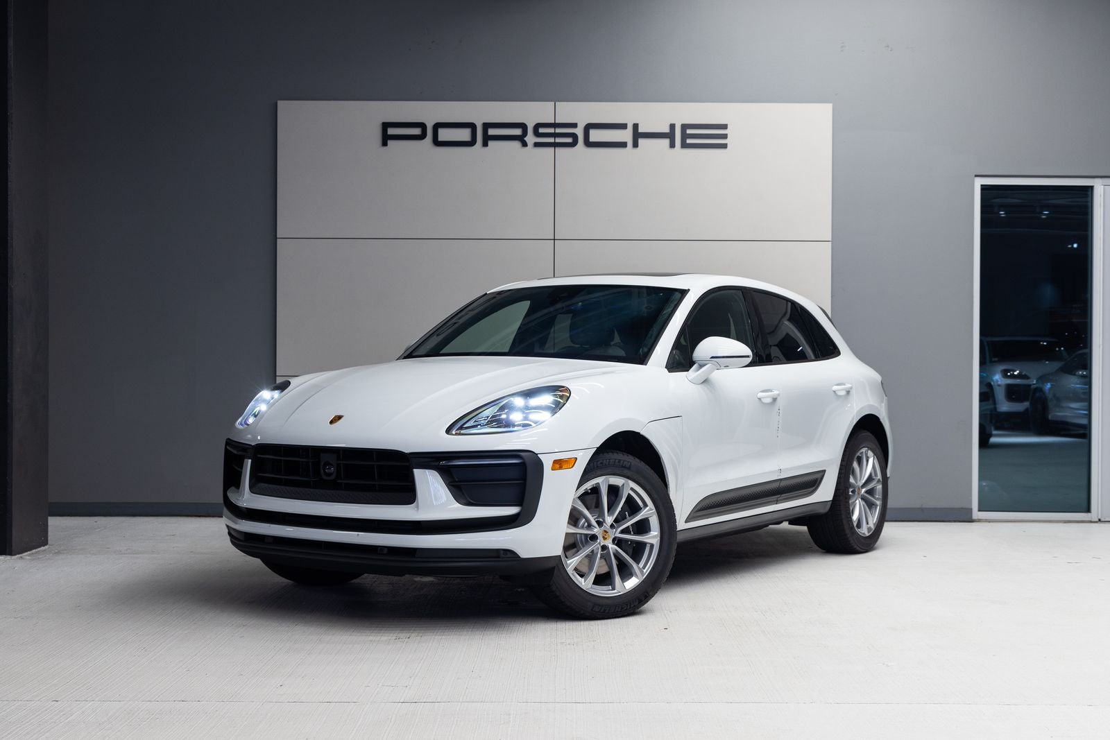 2026 Porsche Macan Macan