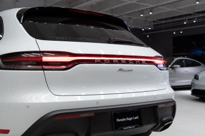 2026 Porsche Macan Macan