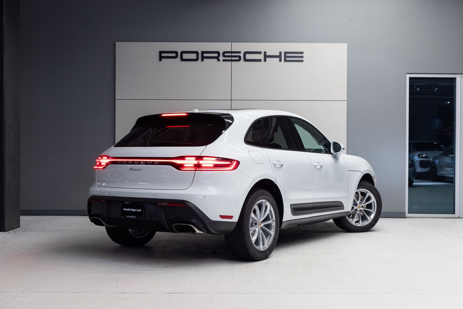 2026 Porsche Macan Macan