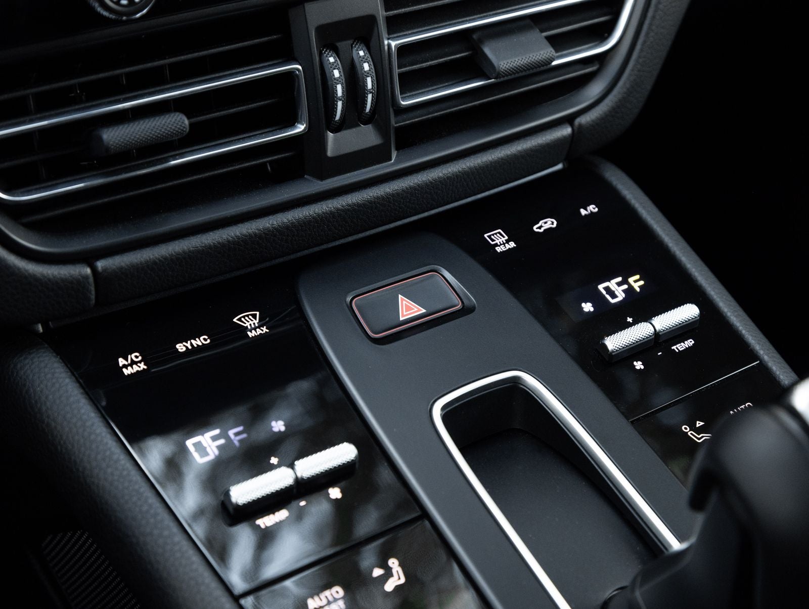 2023 Porsche Macan Macan (MY23)
