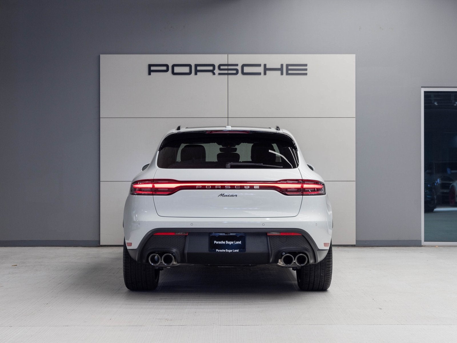 2026 Porsche Macan Macan