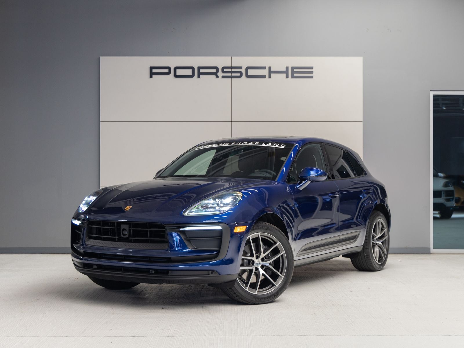 2026 Porsche Macan AWD