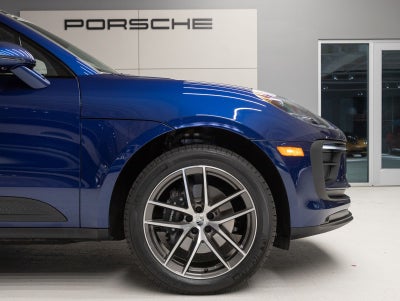 2026 Porsche Macan AWD