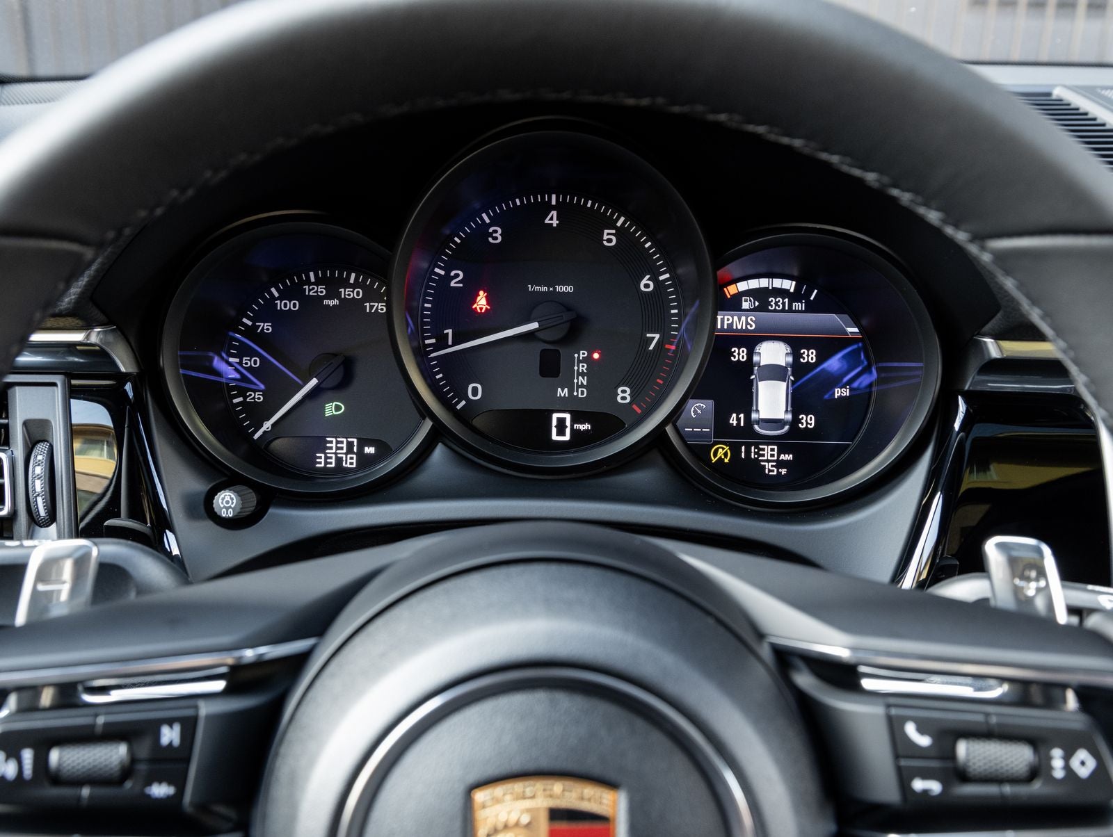 2026 Porsche Macan AWD