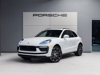 2026 Porsche Macan AWD