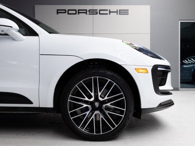 2026 Porsche Macan AWD