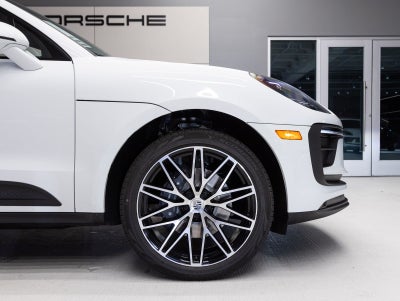 2026 Porsche Macan Macan