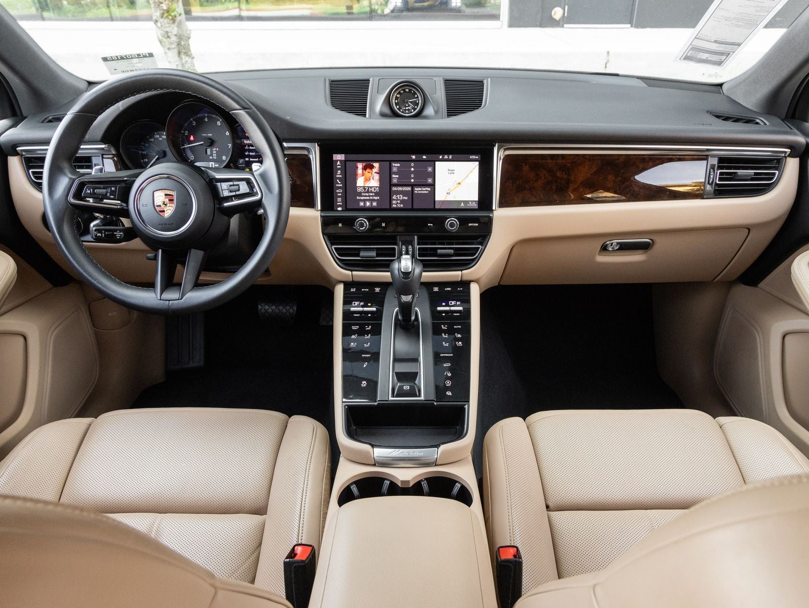 2023 Porsche Macan AWD