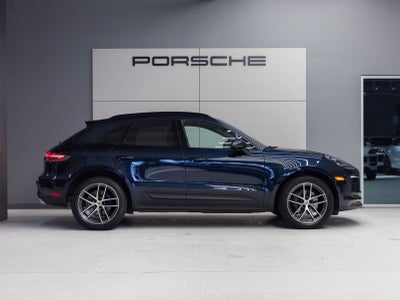 2023 Porsche Macan AWD