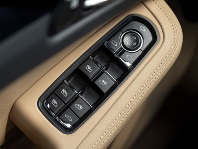 2023 Porsche Macan Macan (MY23)