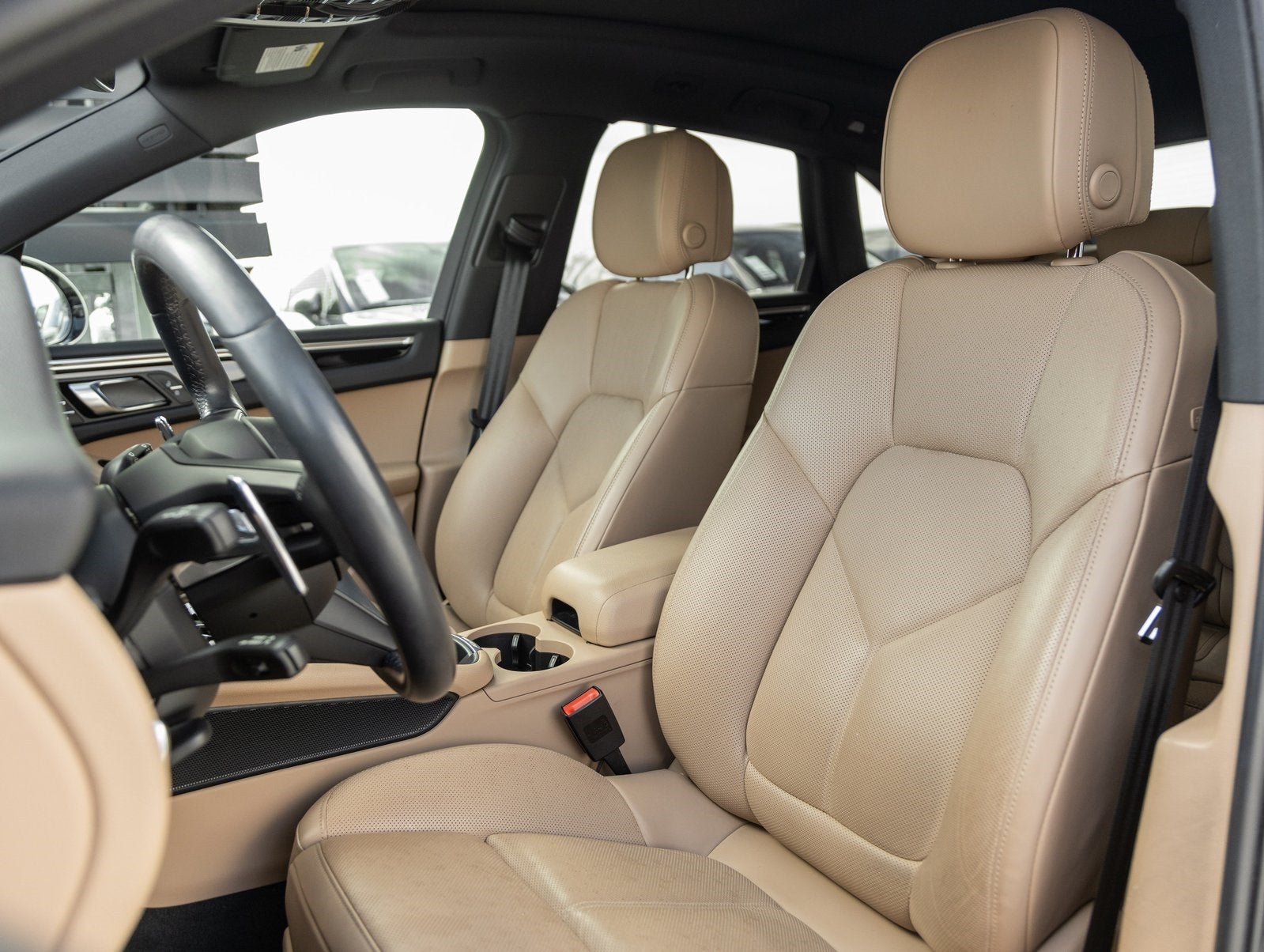 2023 Porsche Macan Macan (MY23)