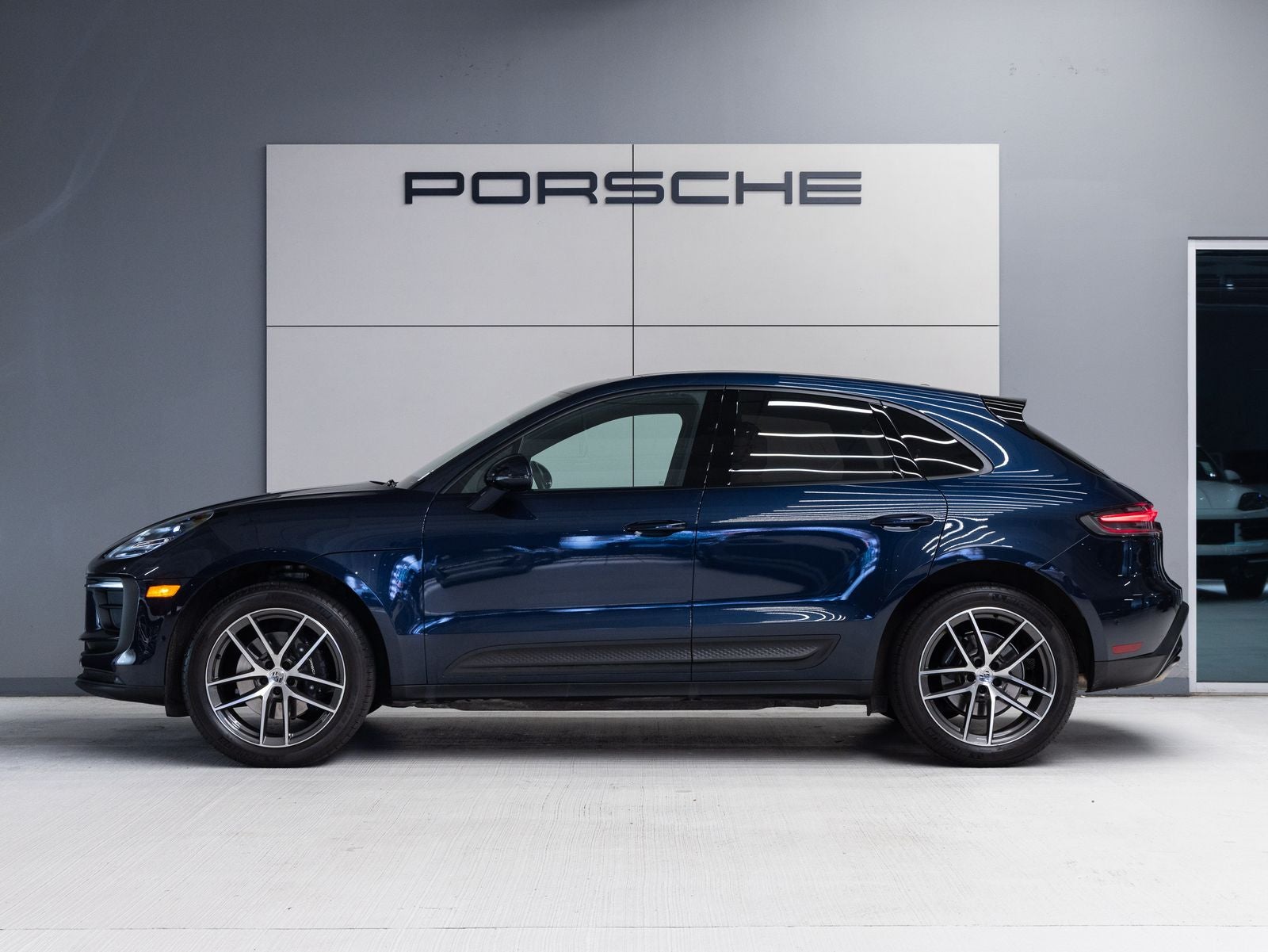 2023 Porsche Macan Macan (MY23)
