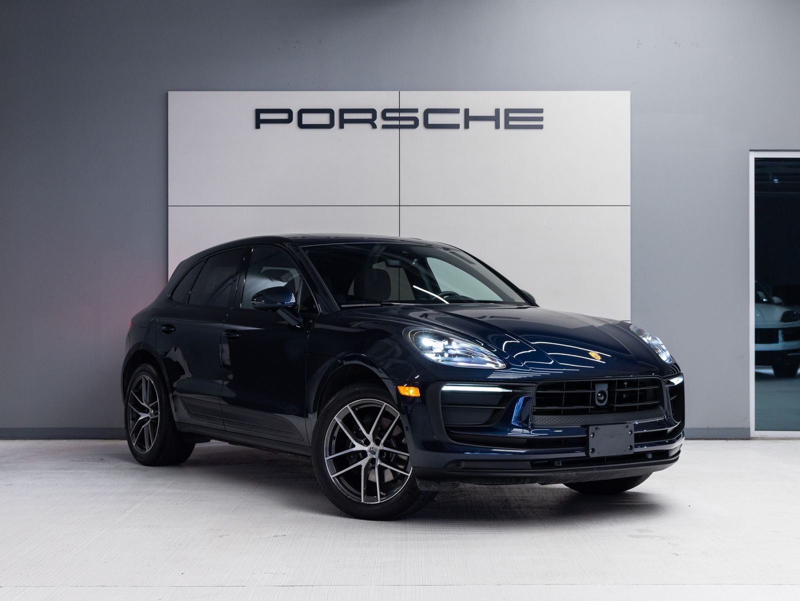 2023 Porsche Macan Macan (MY23)