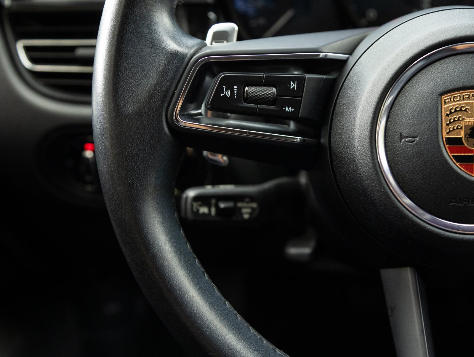 2023 Porsche Macan Macan