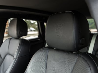 2023 Porsche Macan Macan
