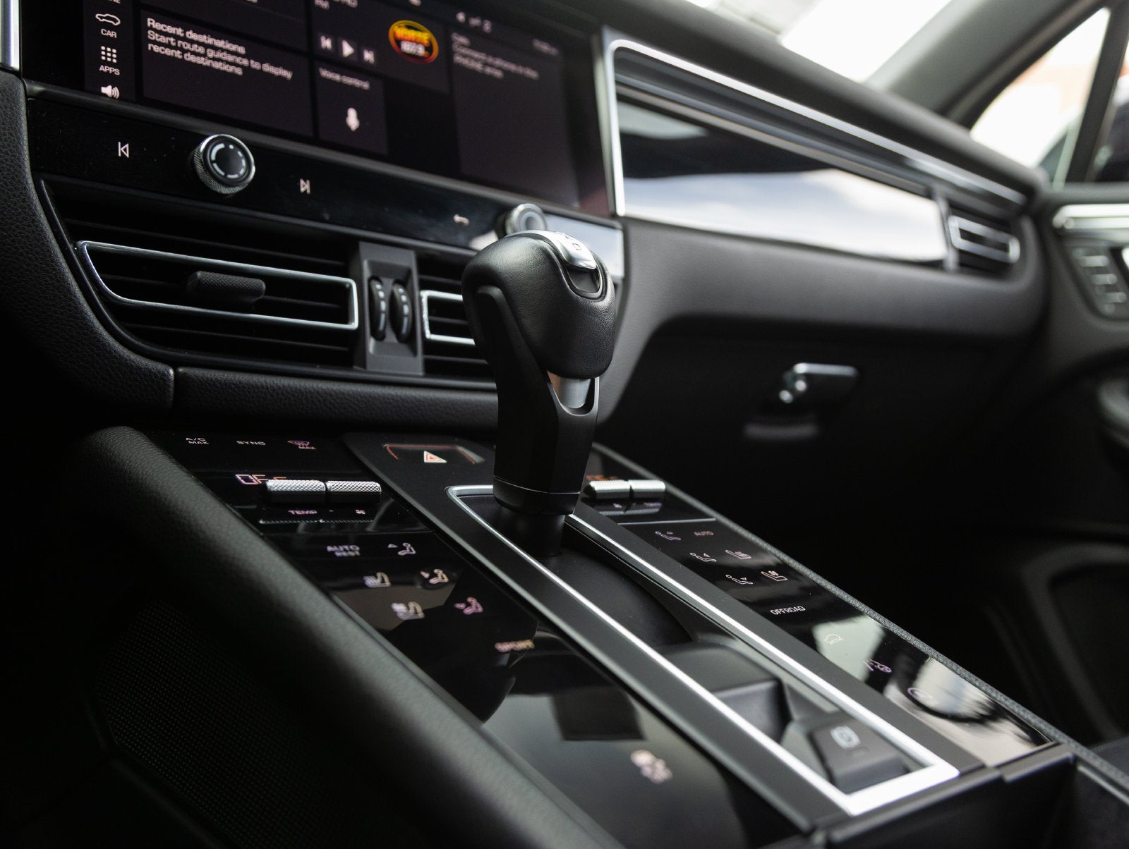 2023 Porsche Macan Macan