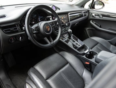2023 Porsche Macan Macan