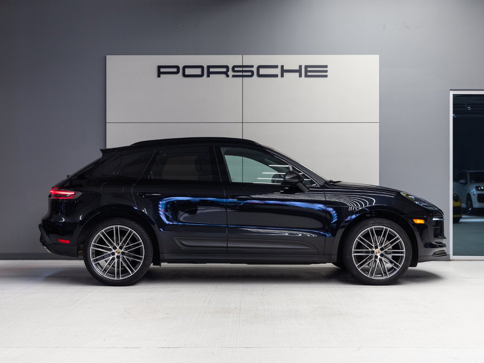 2023 Porsche Macan Macan
