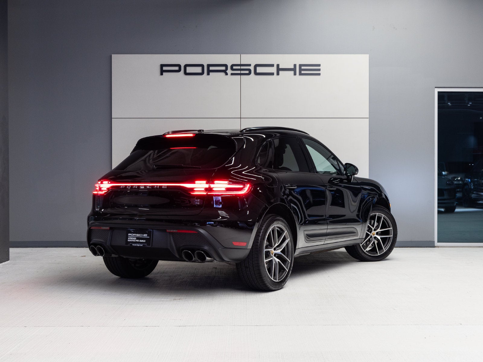 2026 Porsche Macan Macan