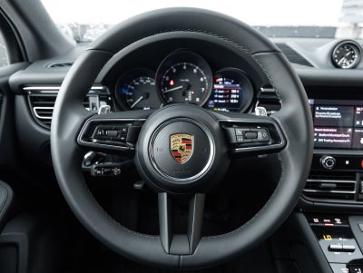 2026 Porsche Macan AWD