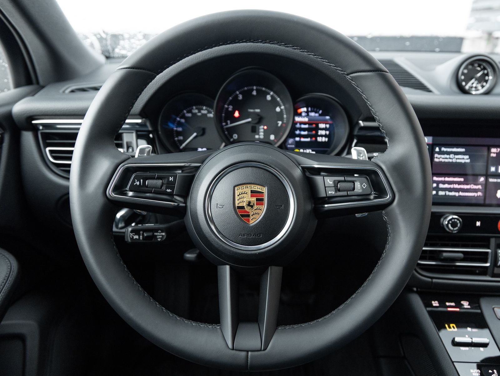 2026 Porsche Macan AWD