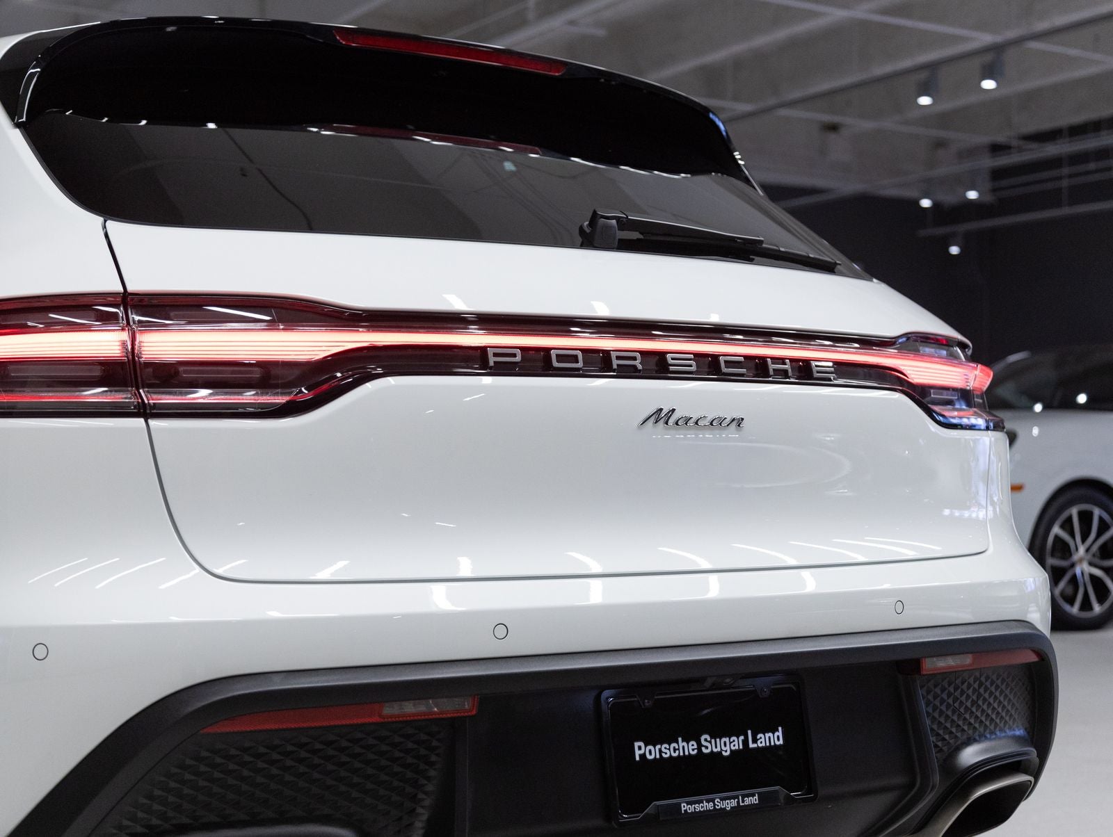 2026 Porsche Macan AWD