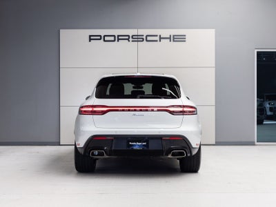 2026 Porsche Macan AWD