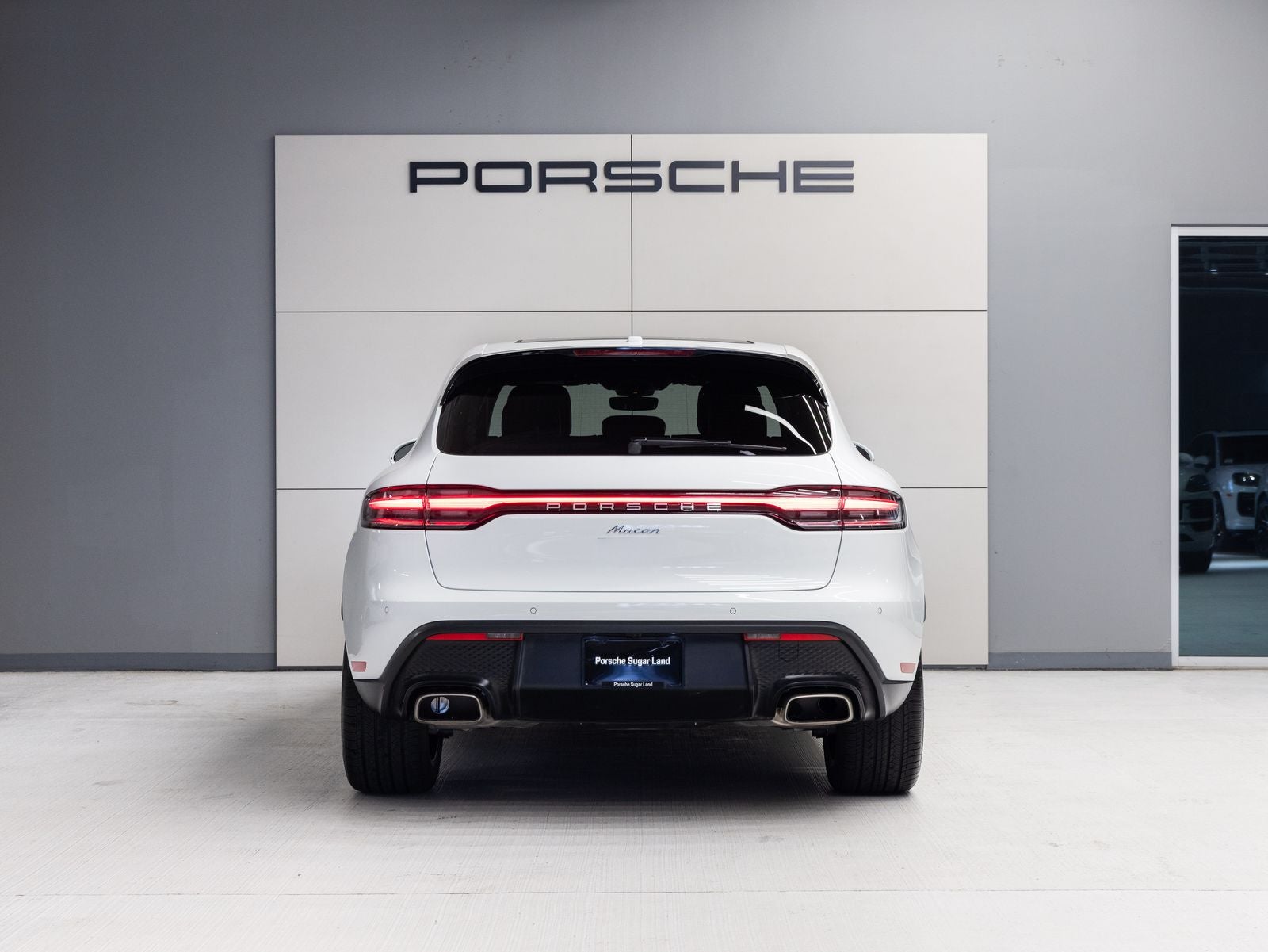 2026 Porsche Macan AWD