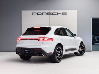 2026 Porsche Macan AWD
