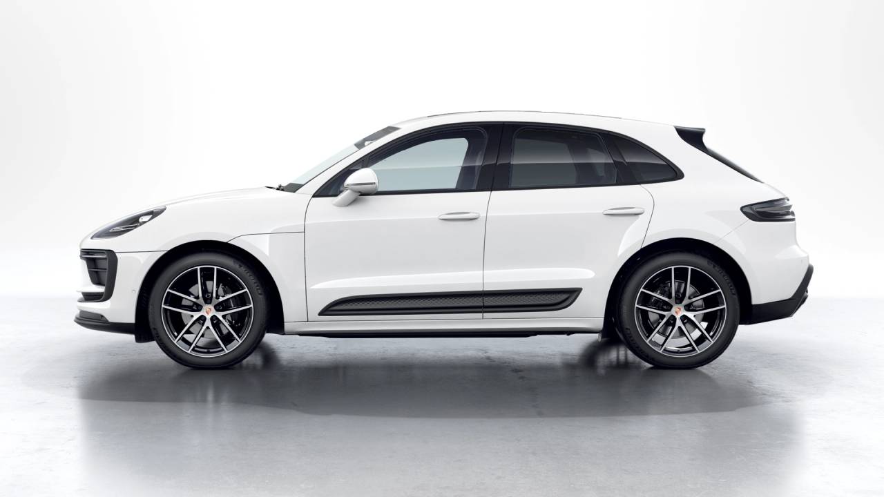 2026 Porsche Macan AWD