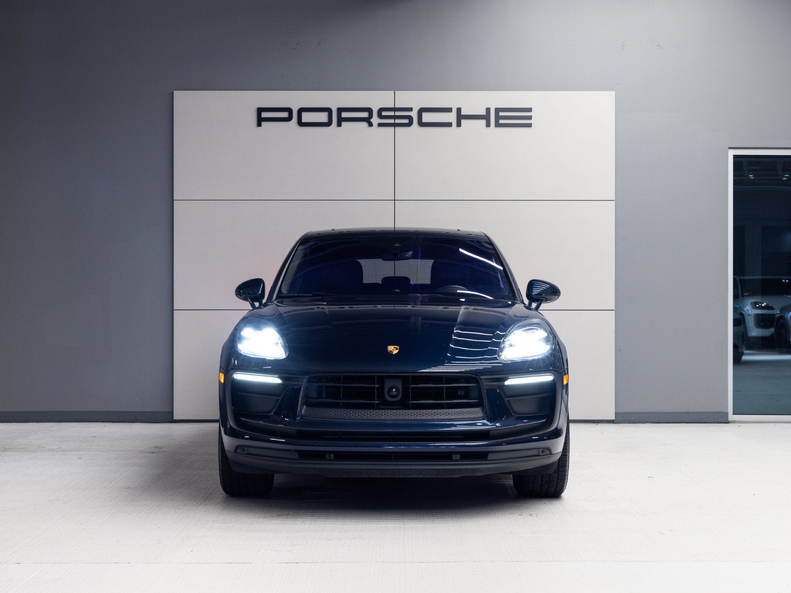 2022 Porsche Macan Macan