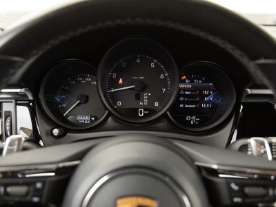 2022 Porsche Macan Macan
