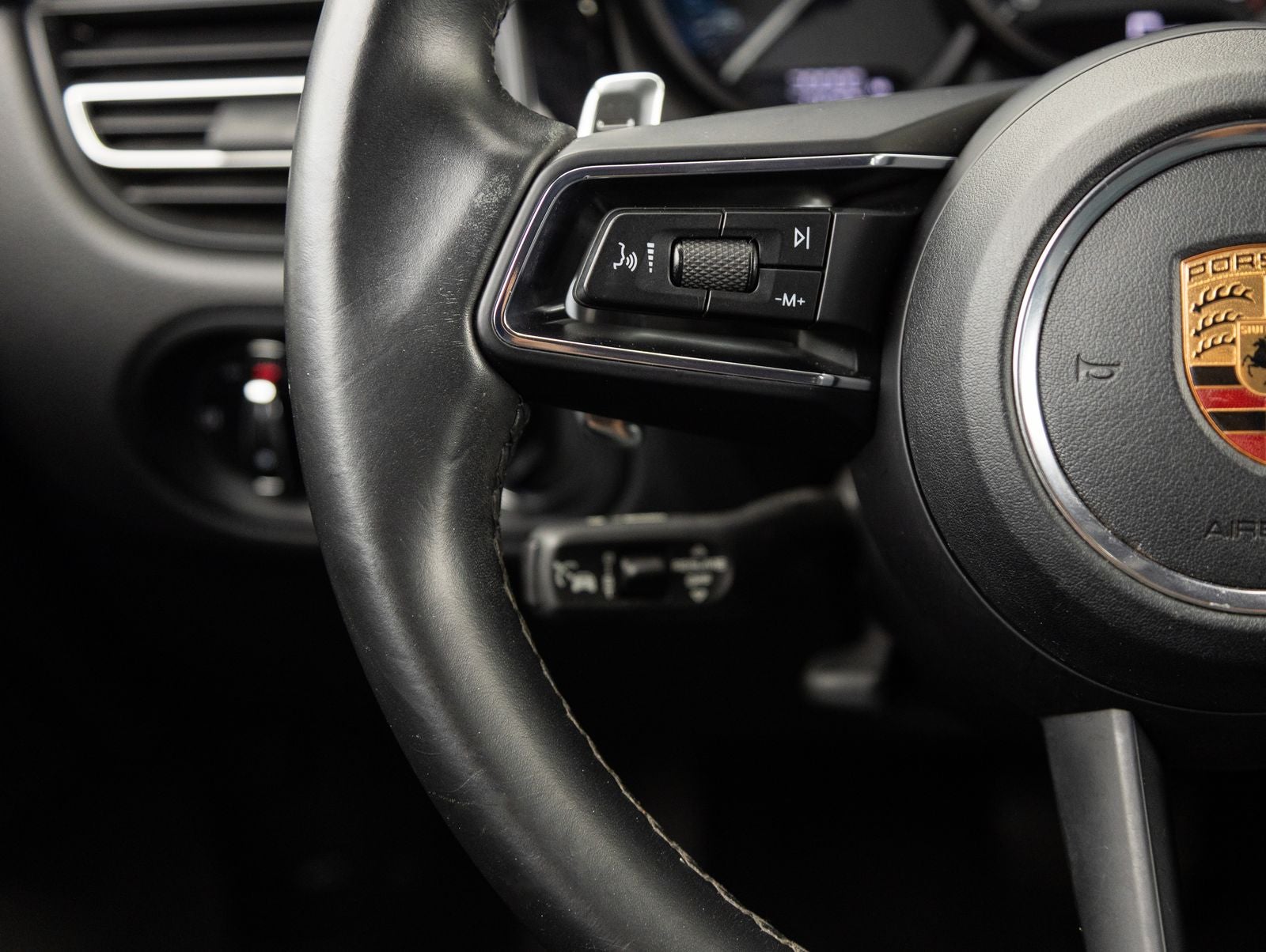 2022 Porsche Macan Macan
