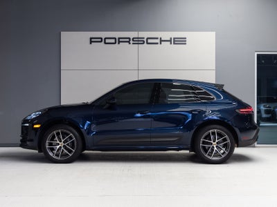 2022 Porsche Macan Macan
