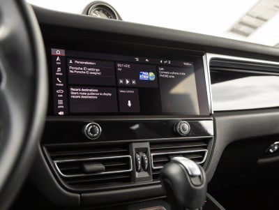 2022 Porsche Macan Macan