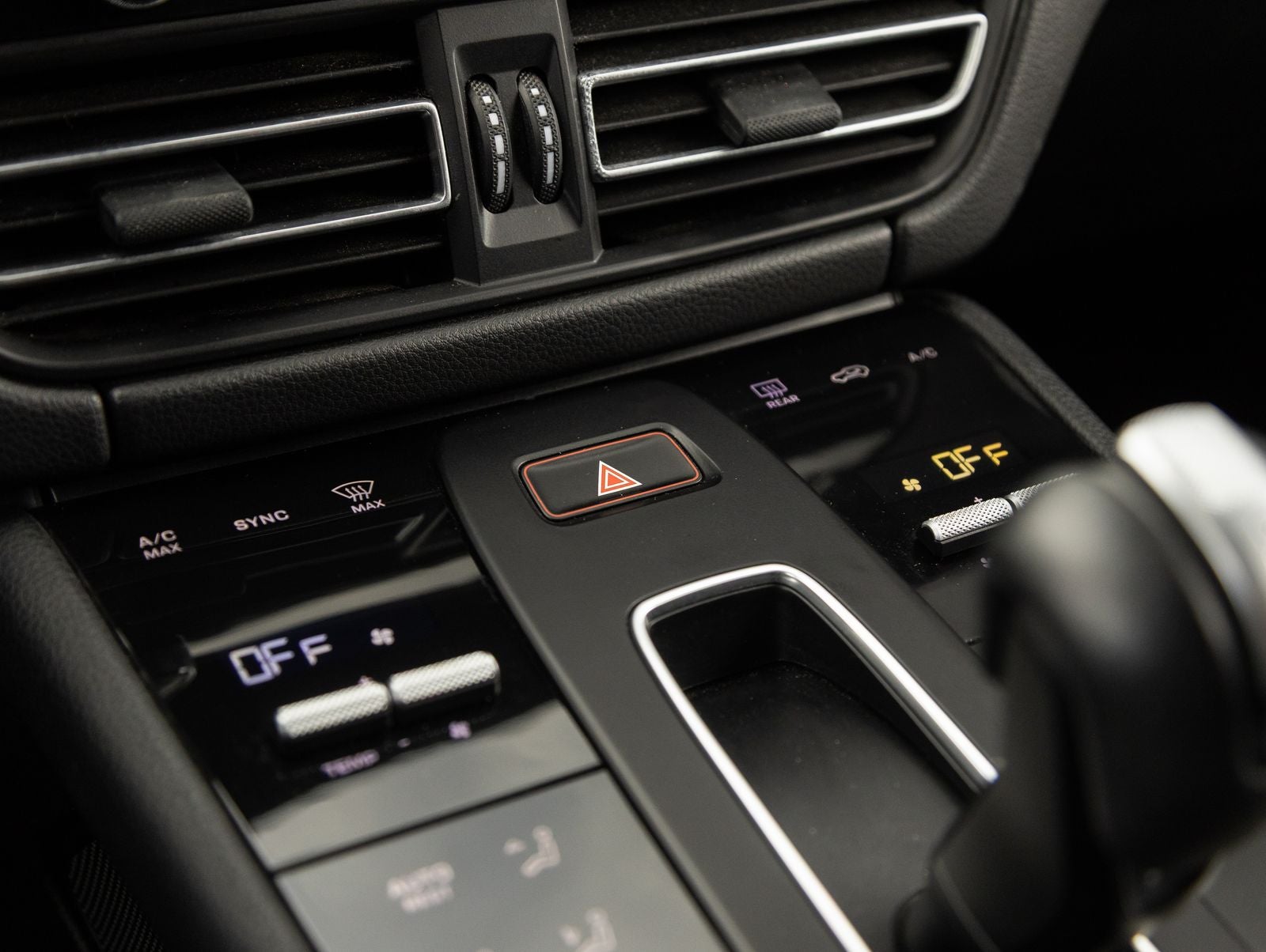 2022 Porsche Macan Macan