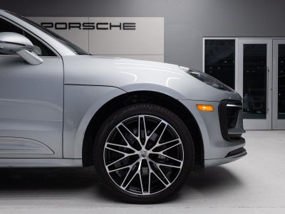 2024 Porsche Macan Macan (MY24)