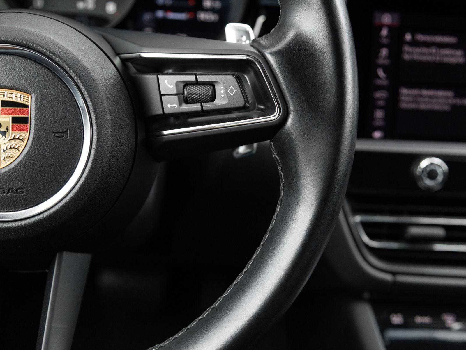 2024 Porsche Macan Macan (MY24)