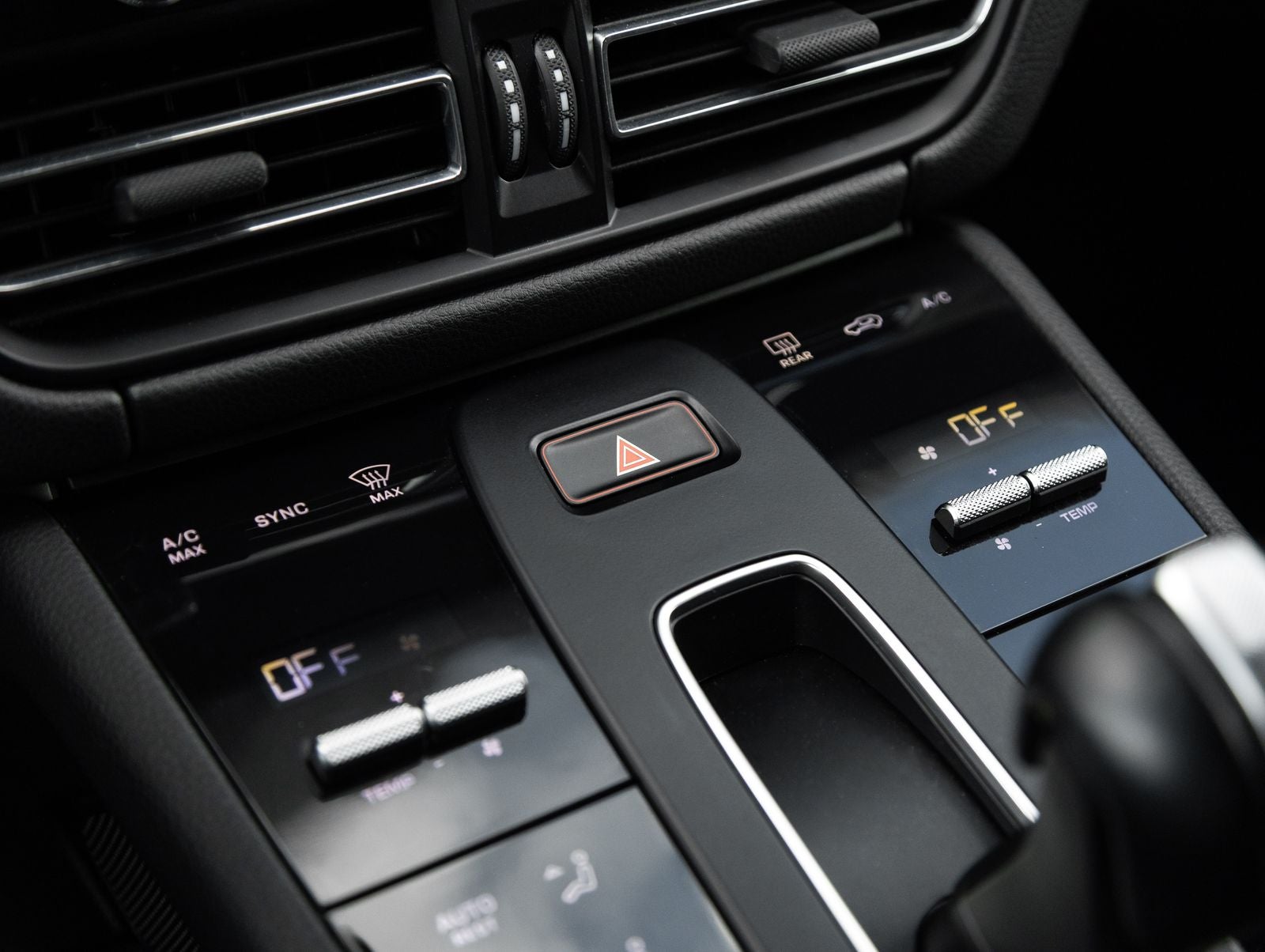 2024 Porsche Macan Macan (MY24)