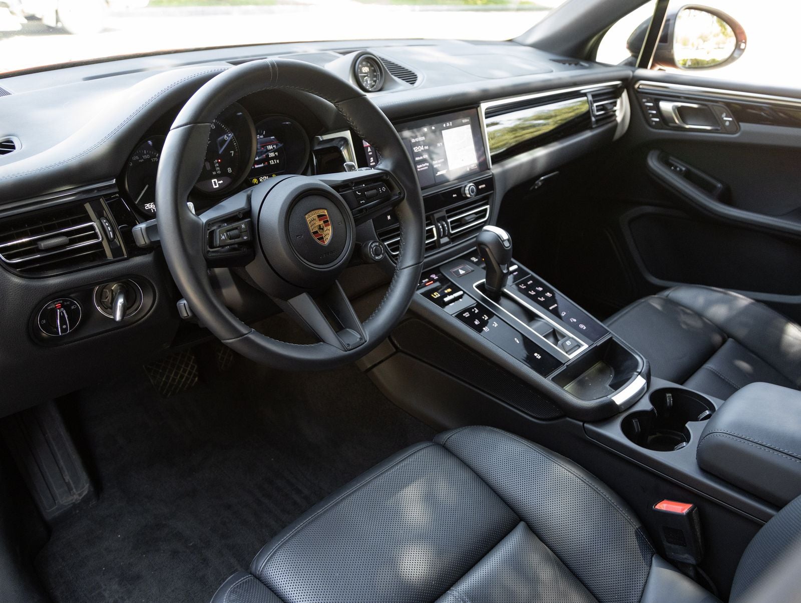 2024 Porsche Macan T