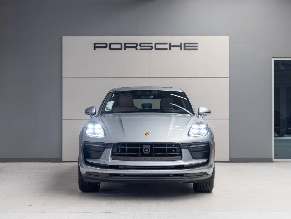 2025 Porsche Macan Macan