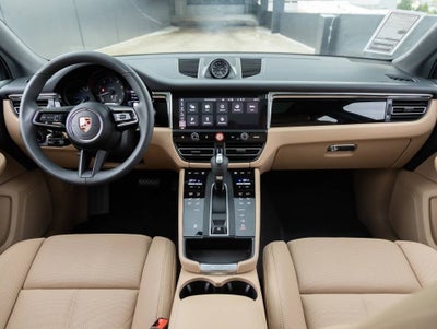 2025 Porsche Macan Macan