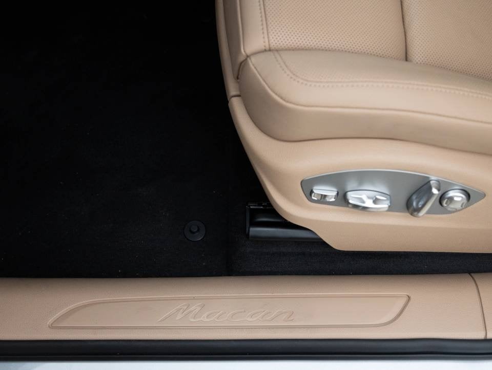 2025 Porsche Macan Macan