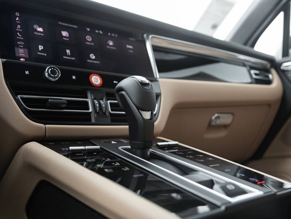 2025 Porsche Macan Macan